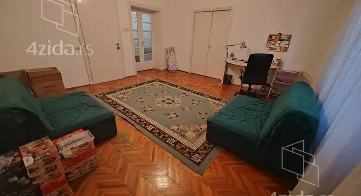Četvoroiposoban stan | 4zida