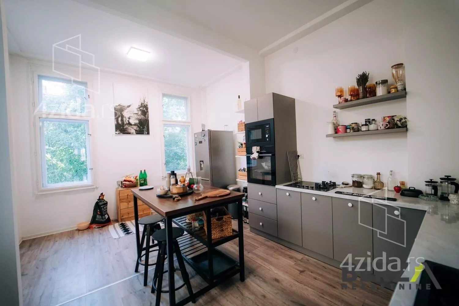 Četvorosoban stan | 4zida