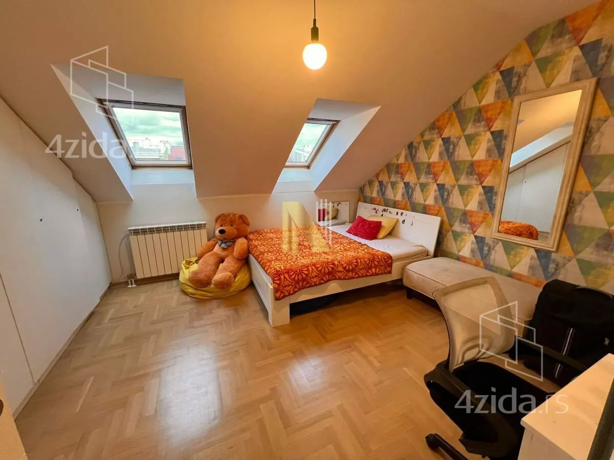 Petosoban stan | 4zida