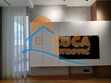 Cara Dušana | 4zida.rs