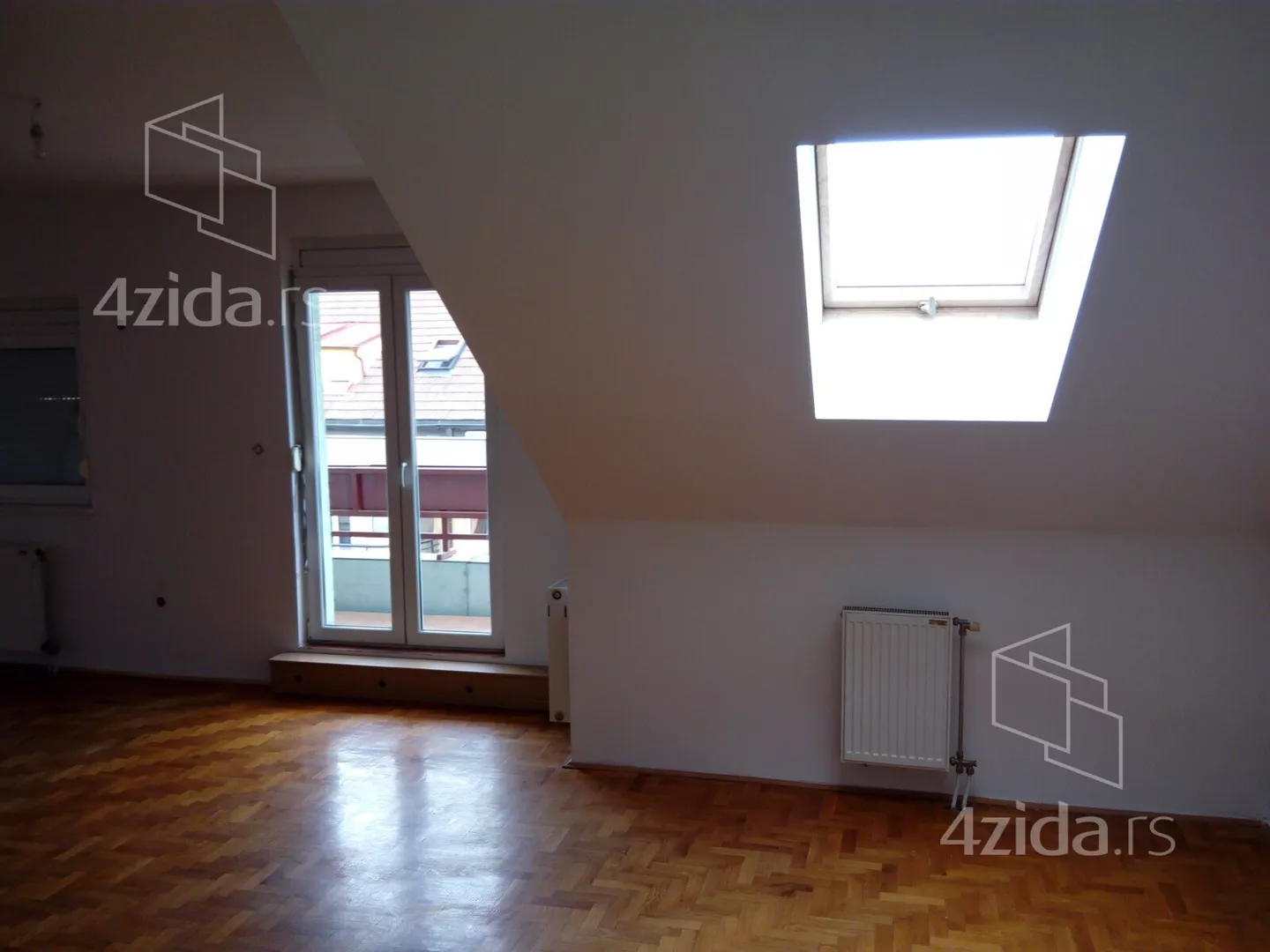 Troiposoban stan | 4zida