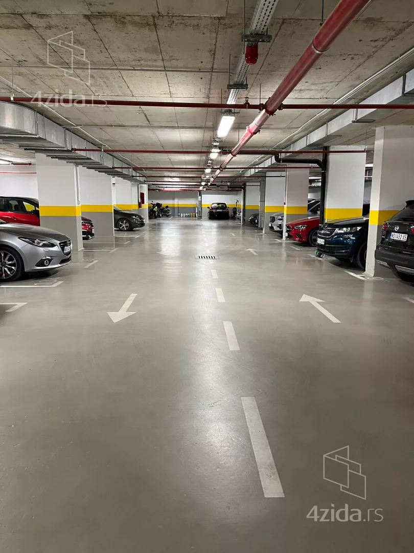 Parking | 4zida
