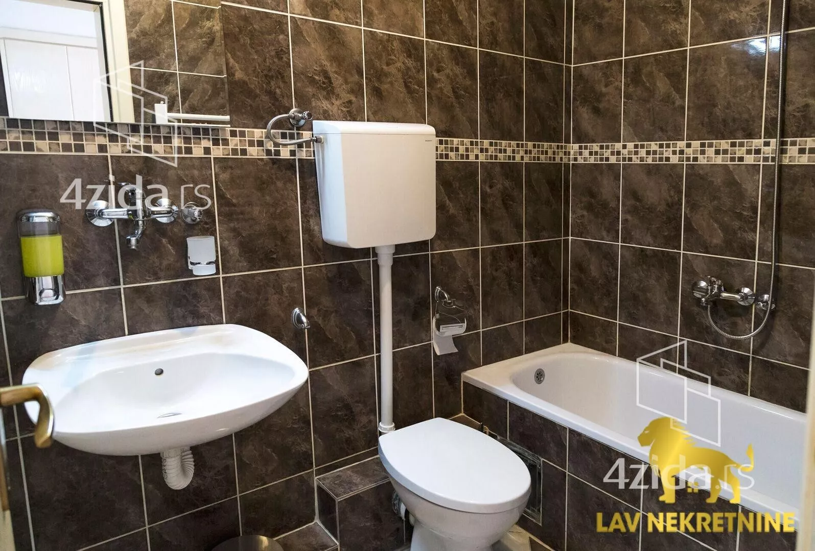 Jednoiposoban stan | 4zida