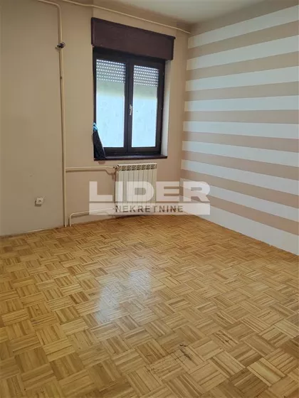 Čajnička | 4zida.rs