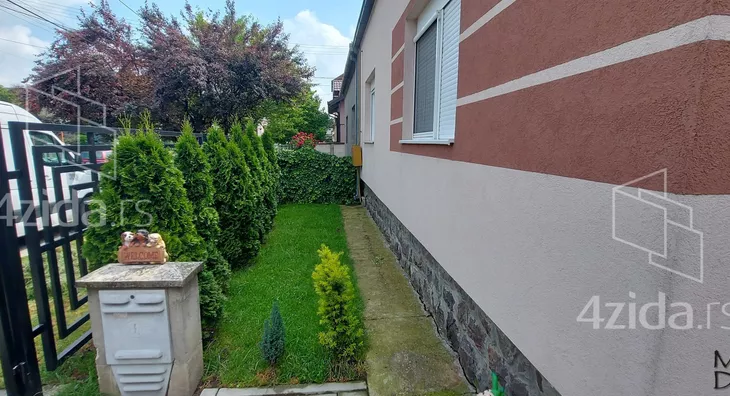 Kuća | 4zida