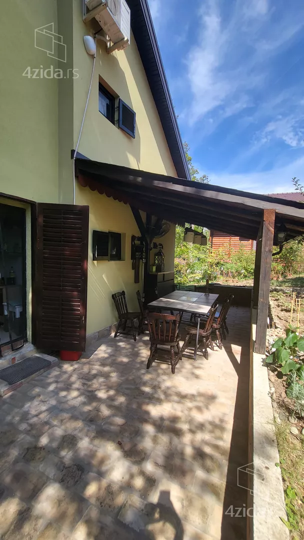 3-etažna kuća | 4zida