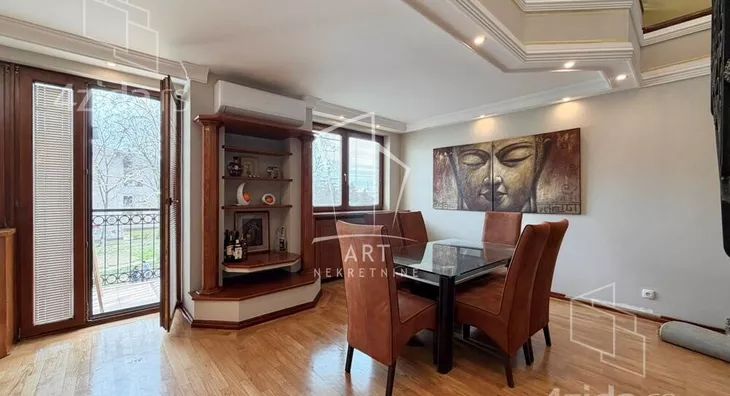 Petosoban stan | 4zida