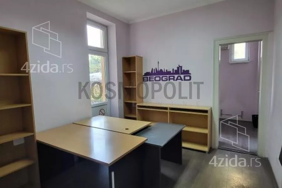 Četvoroiposoban stan | 4zida