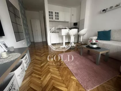 Hadži Ruvimova | 4zida.rs