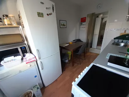 Kolonija | 4zida.rs
