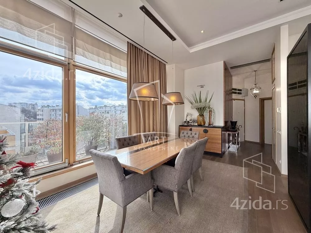 Šestoiposoban stan | 4zida