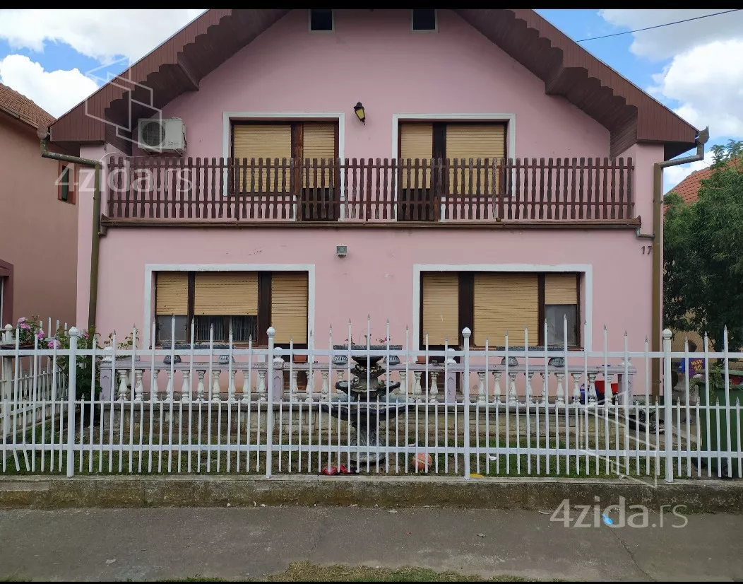 Šestosoban stan | 4zida