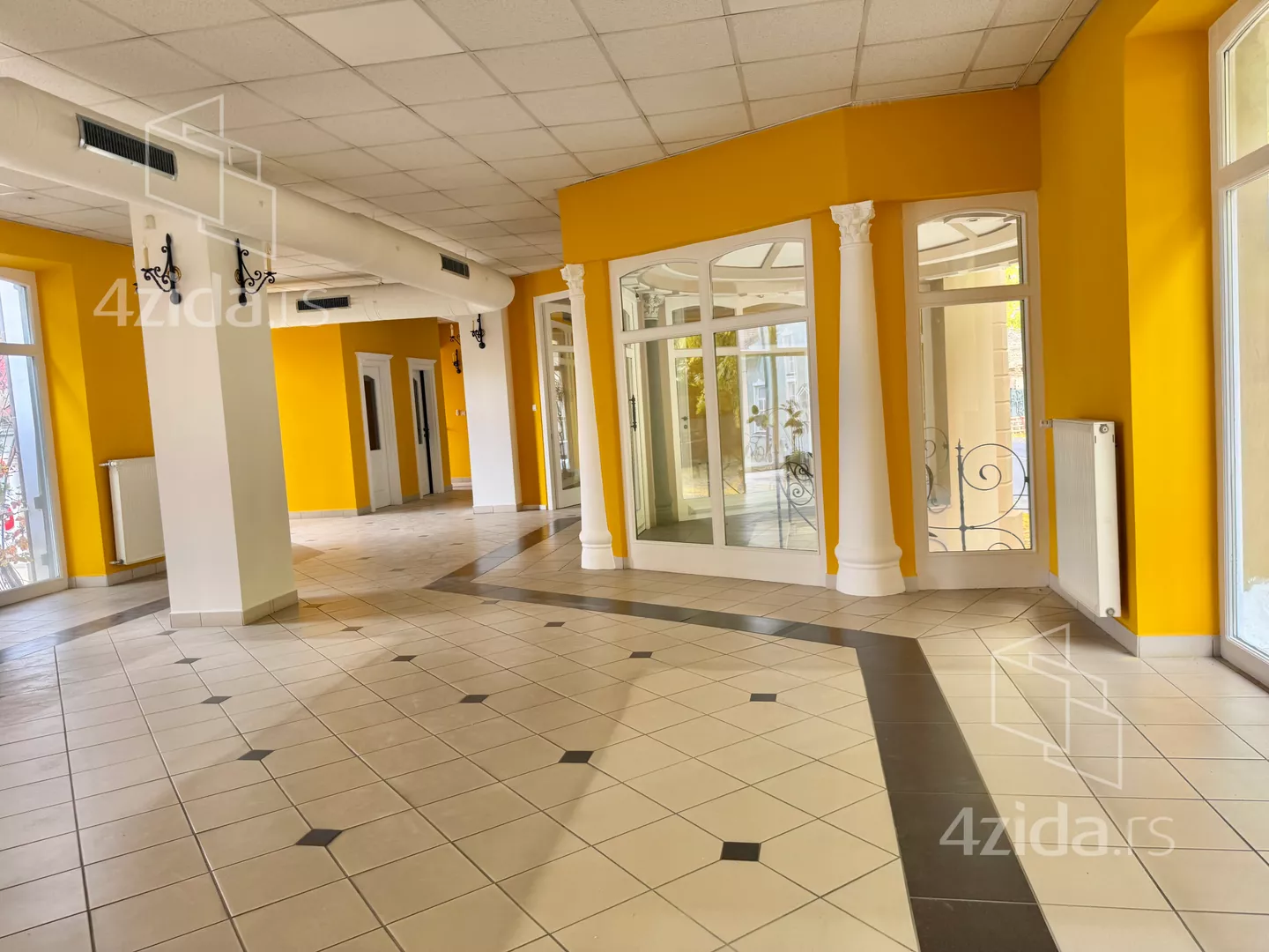 Gewerberaum · 400 m² · Subotica