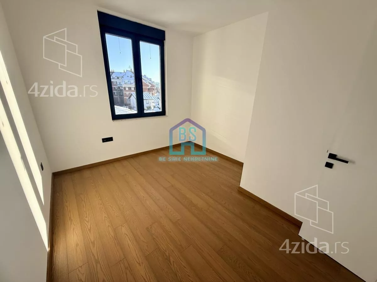 Petosoban stan | 4zida