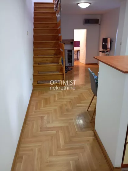 Kačićeva | 4zida.rs