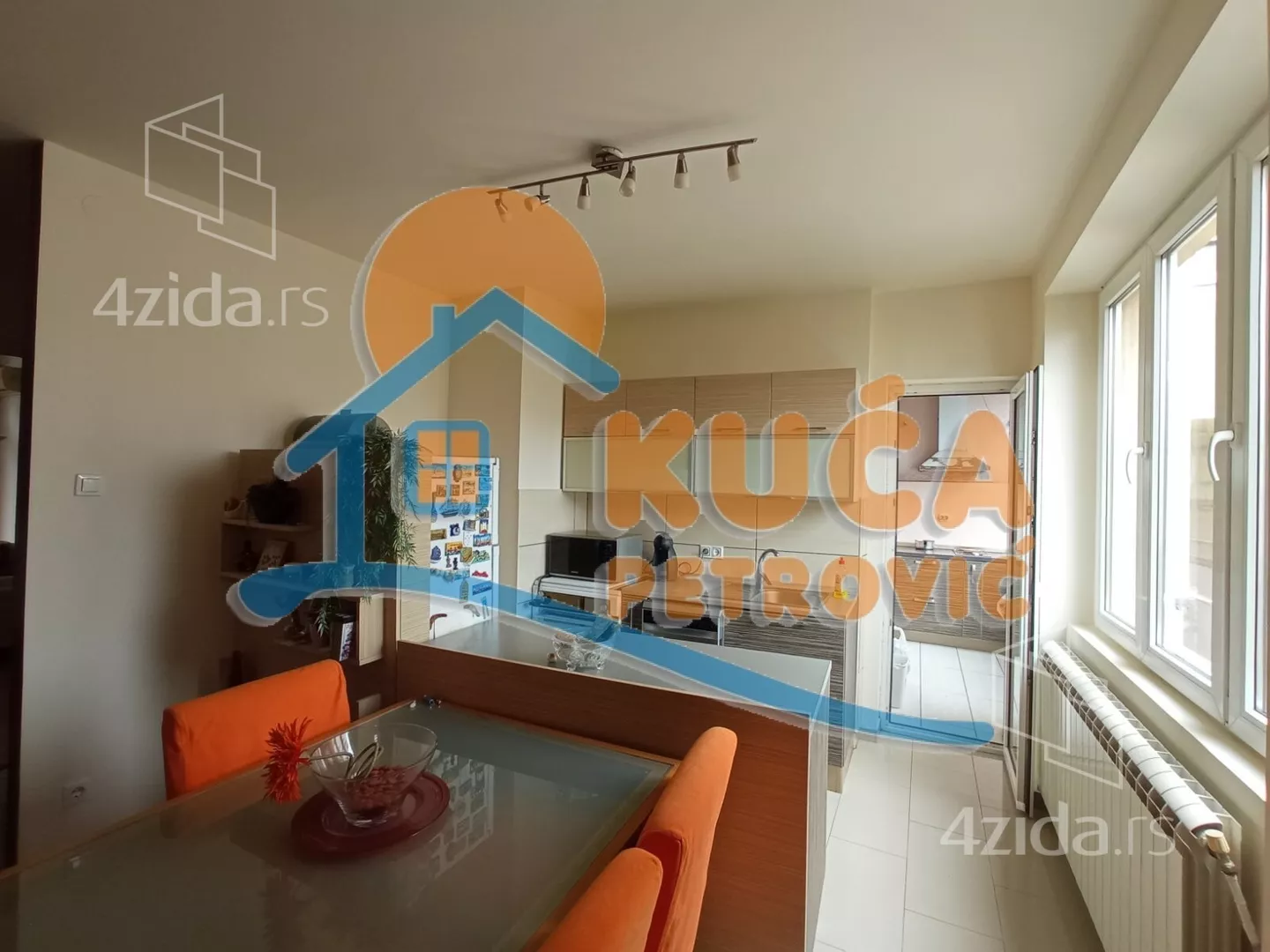 Troiposoban stan | 4zida