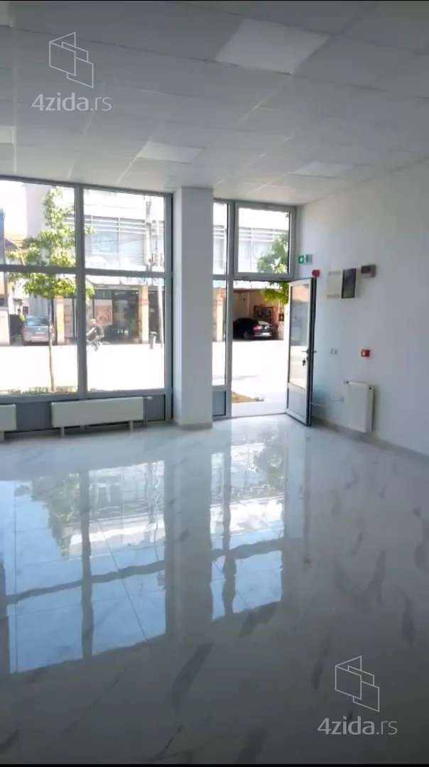 Poslovni prostor | 4zida