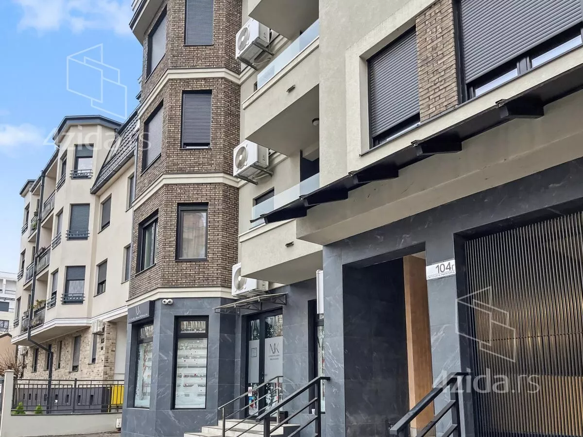 Četvorosoban stan | 4zida