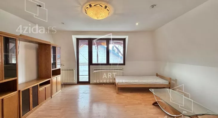 4-etažna kuća | 4zida