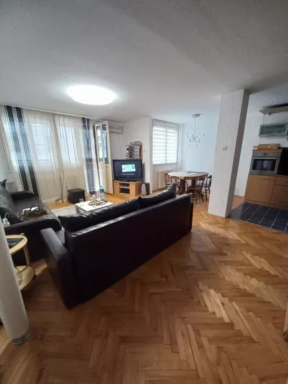 Bulevar Nemanjića | 4zida.rs