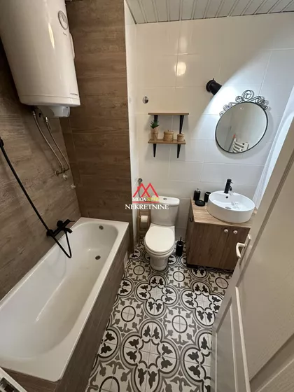 Lovćenska | 4zida.rs