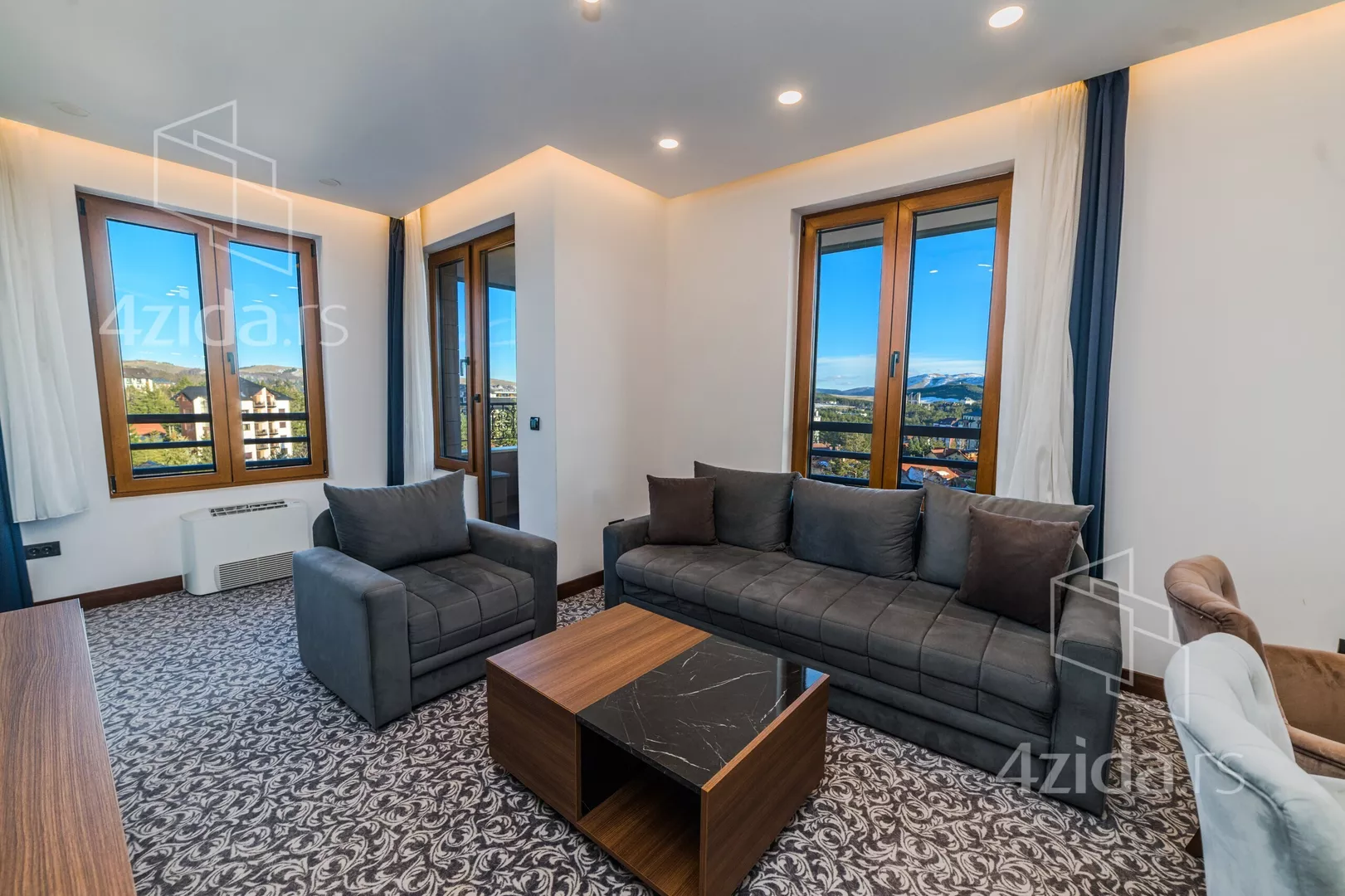 Dvoiposoban stan | 4zida