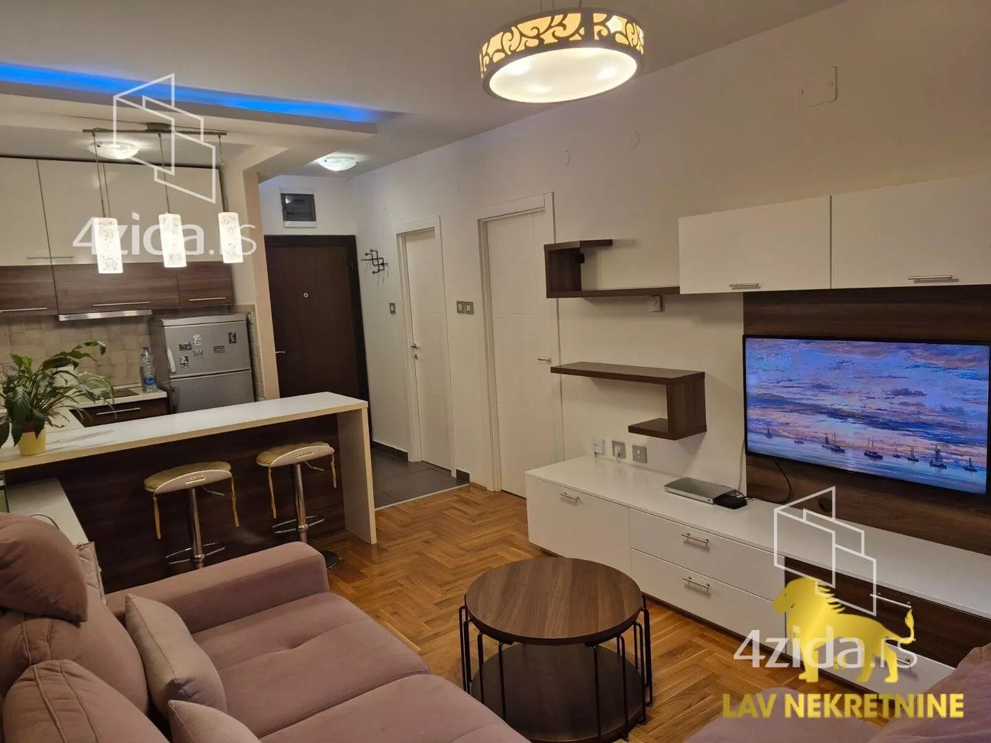 Jednoiposoban stan | 4zida