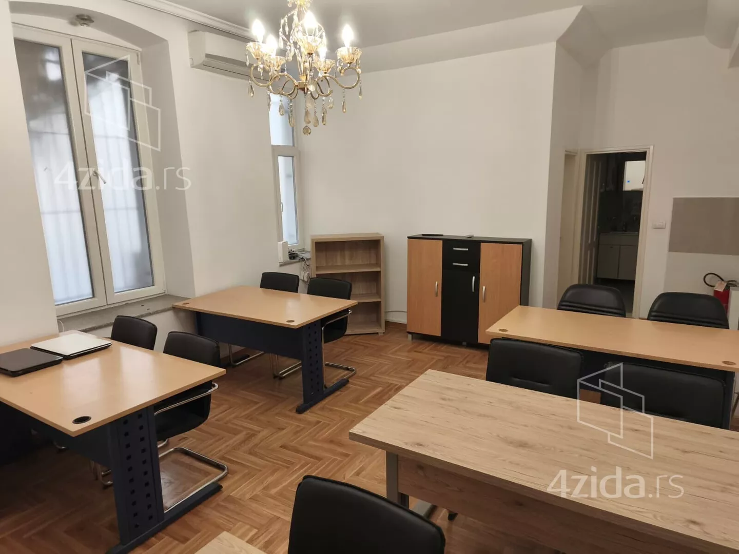 Poslovni prostor | 4zida