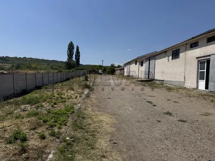Industrijska | 4zida.rs