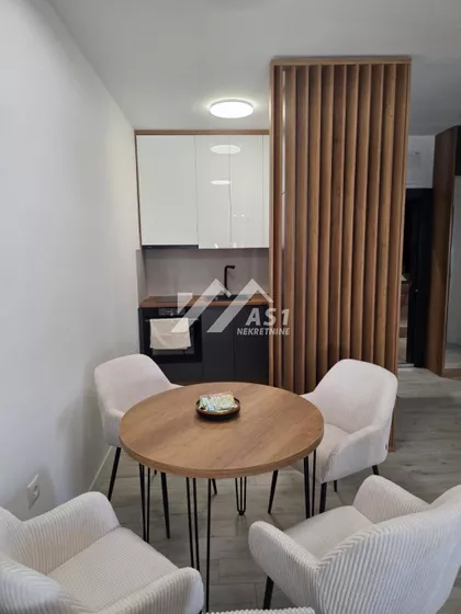 Janka Čmelika | 4zida.rs