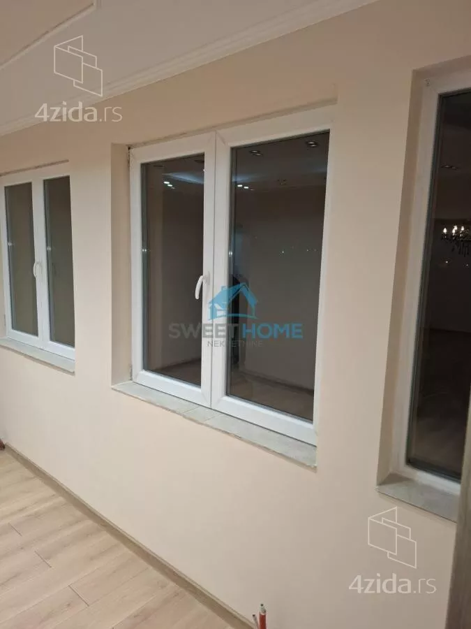 Petosoban stan | 4zida