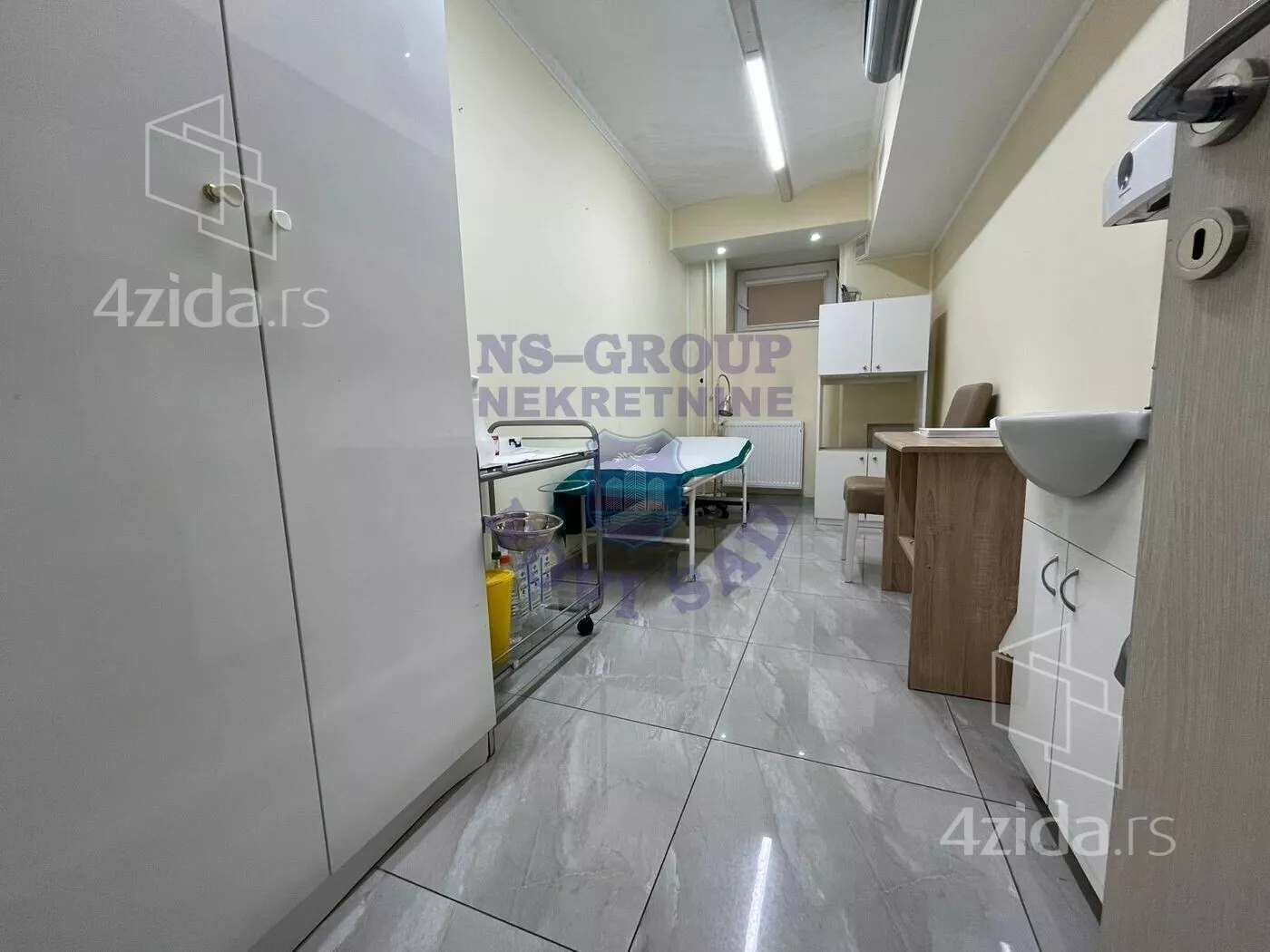 Poslovni prostor | 4zida