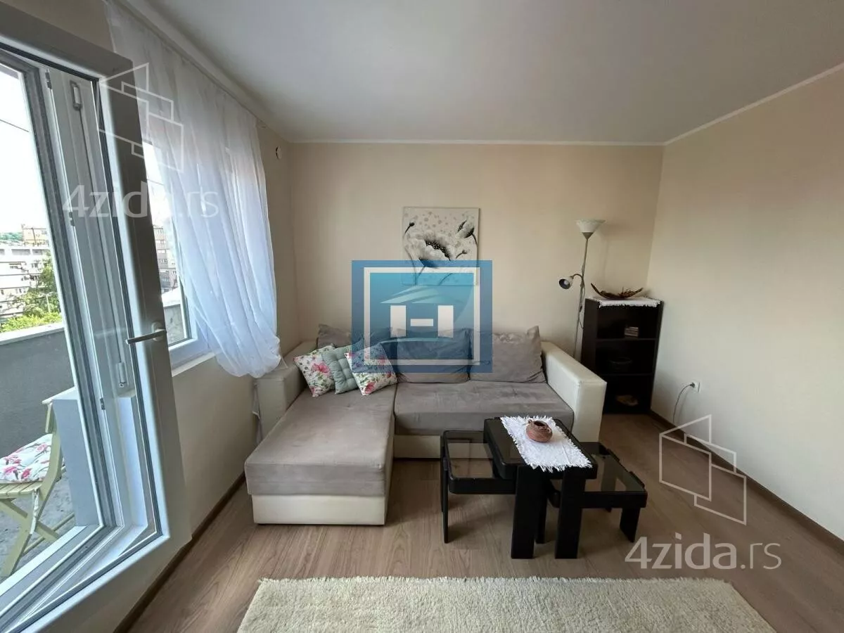 Garsonjera | 4zida