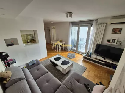 Bulevar Zona 1 | 4zida.rs