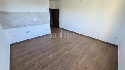 Belog narcisa | 4zida.rs