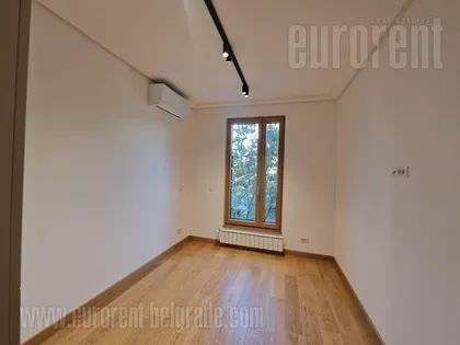 ZVEZDARA-ĐERAM | 4zida.rs