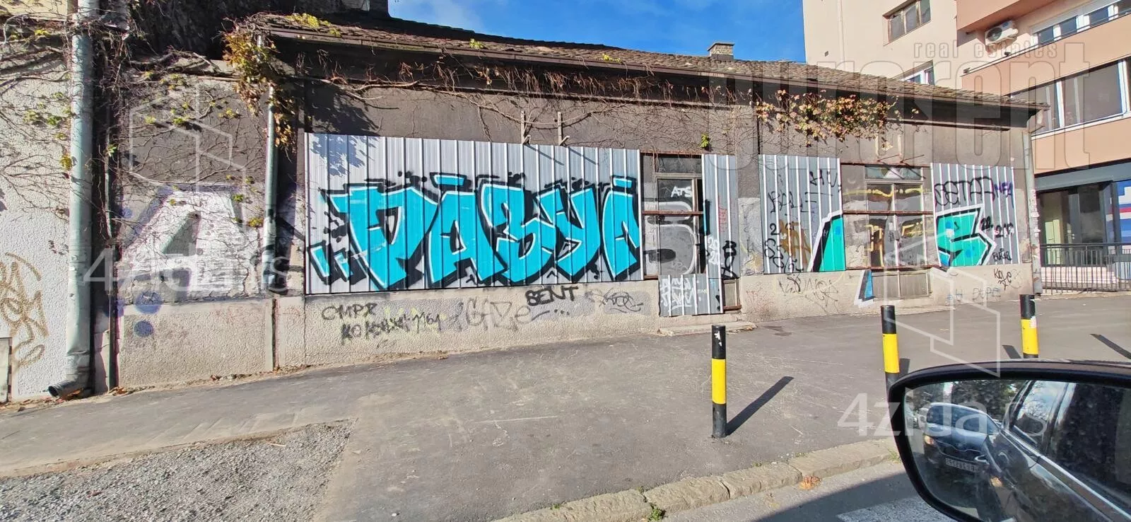 Lokal | 4zida