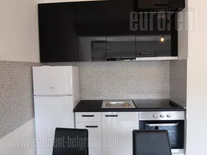 AUTOKOMANDA | 4zida.rs