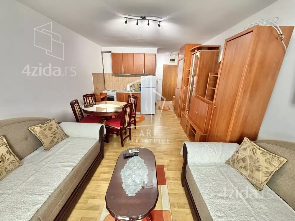 Garsonjera | 4zida