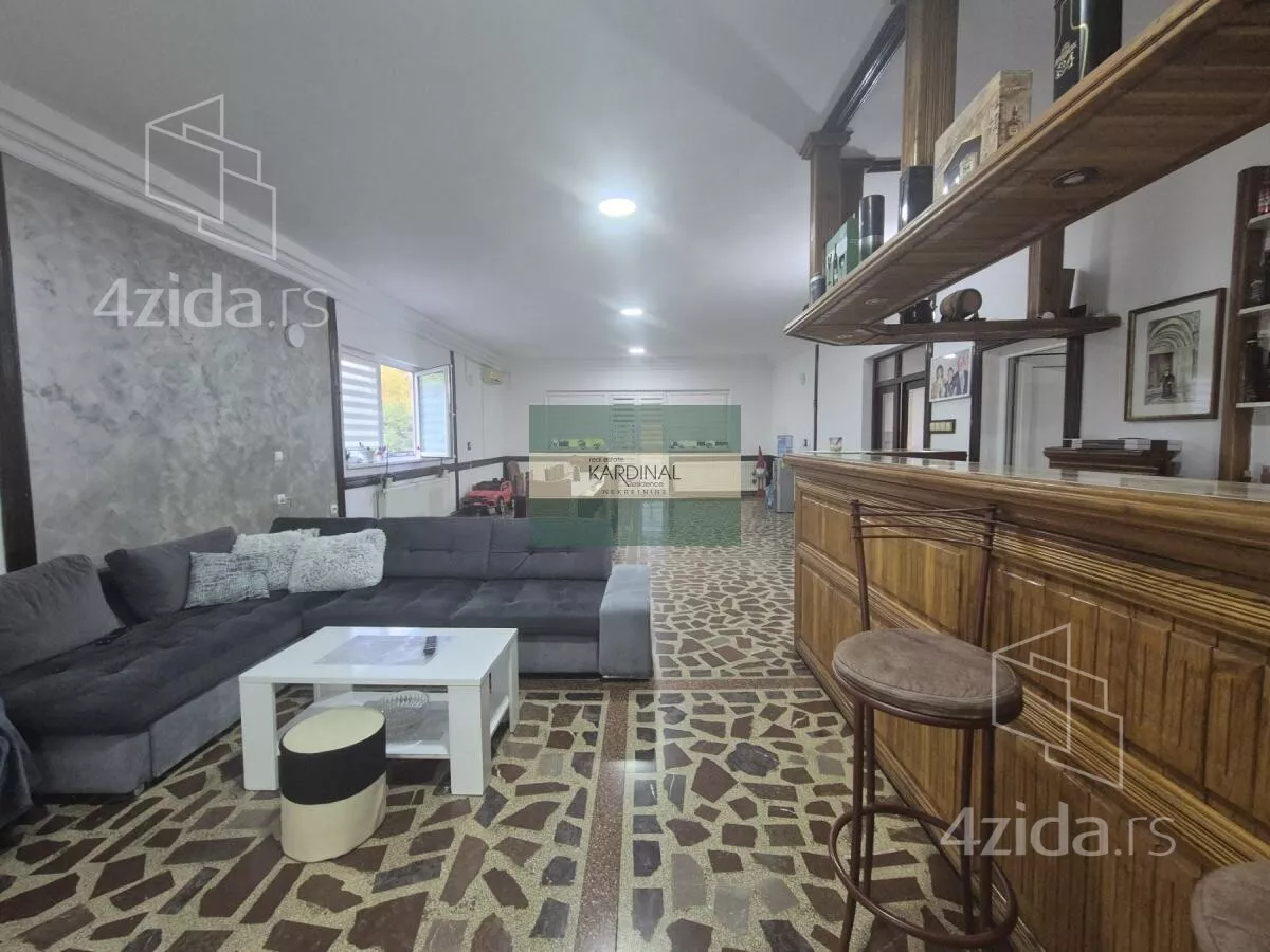 Kuća | 4zida