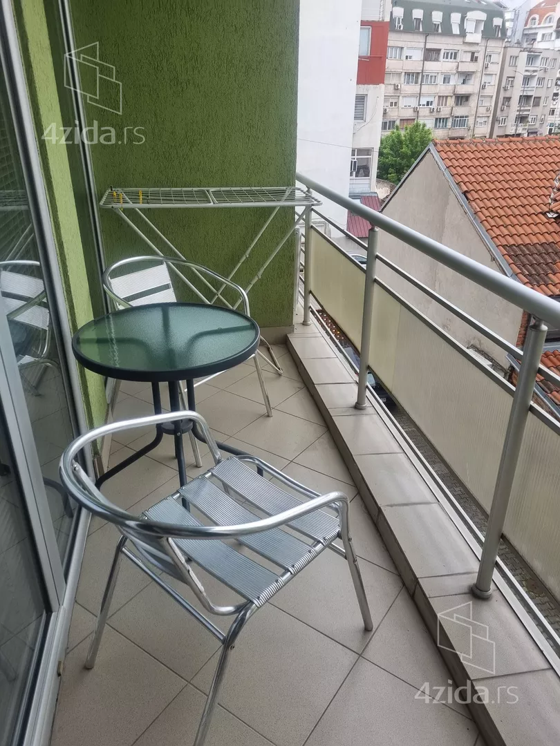 Garsonjera | 4zida