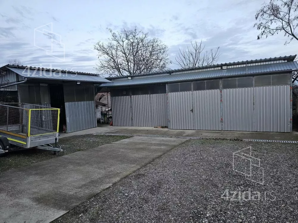 Poslovna zgrada | 4zida