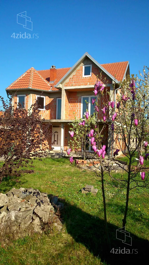 3-etažna kuća | 4zida