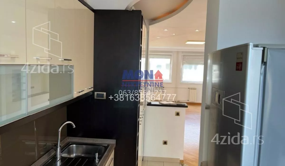 Petosoban stan | 4zida