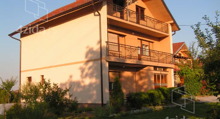 3-etažna kuća | 4zida
