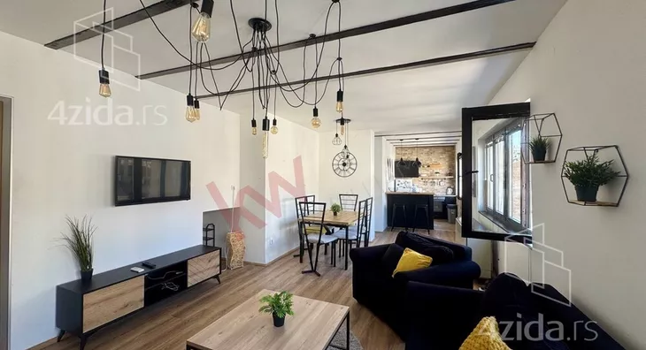 Petosoban stan | 4zida