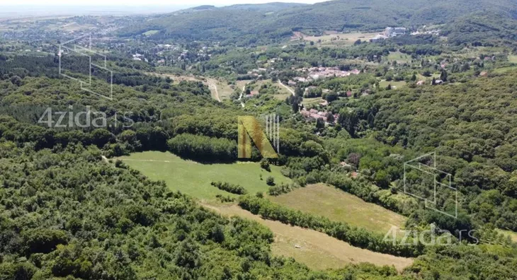 Plac | 4zida