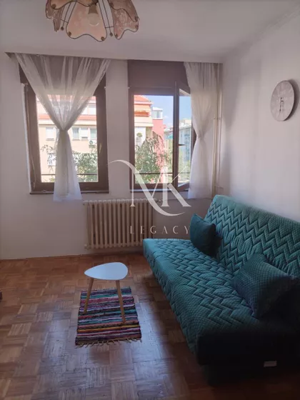 Nedeljka Gvozdenovića | 4zida.rs