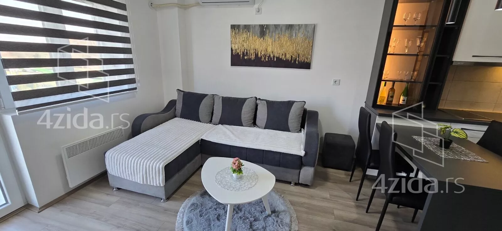 Jednoiposoban stan | 4zida