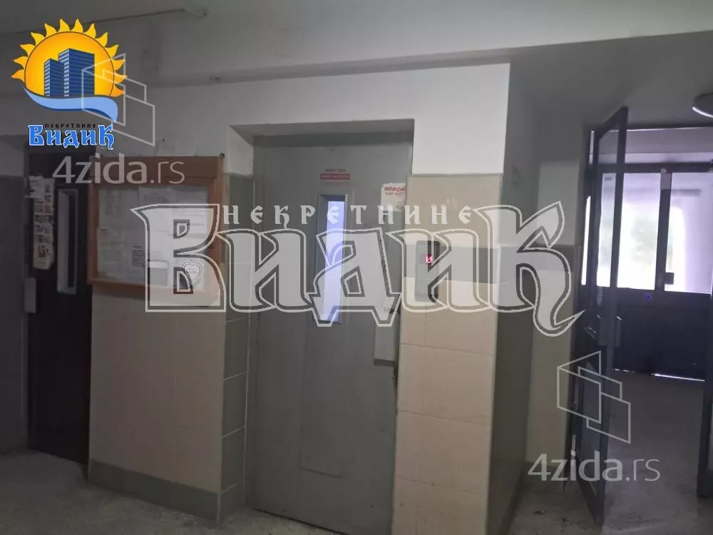 Četvoroiposoban stan | 4zida